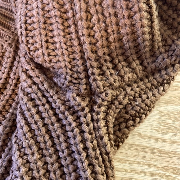 Oversized Pumpkin Burnt Orange Brown Sweater - Picture 13 of 14